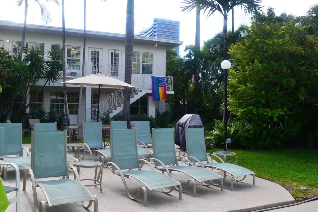 Grand Palm Plaza Hotel Fort Lauderdale Exterior photo